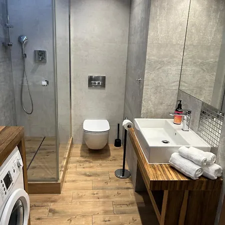 17 Apartment